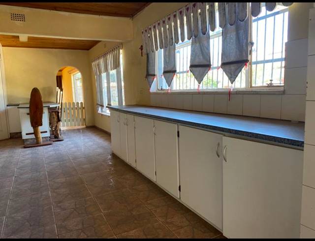 OFFICE PROPERTY TO RENT IN MOKOPANE CENTRAL